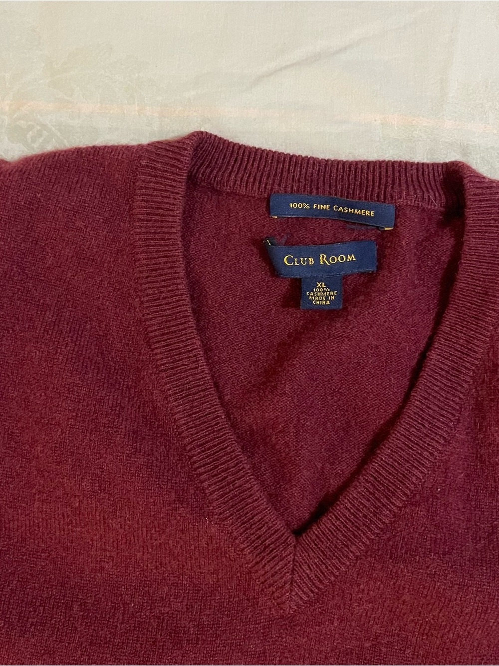 Club Room Men’s Maroon Red Burgundy XL Fine Cashmere V-Neck Pullover Sweater